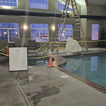 Best Western Plus Kennewick Inn - Pool is a hazard area. It was still open but cold and the room is freezing. There is construction equipment laying everywhere. - Hotels Near Me - Kennewick, Washington