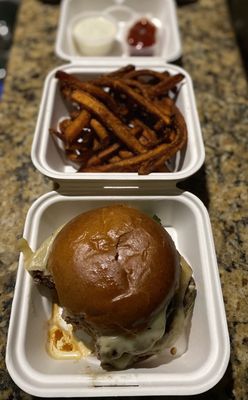 Hopdoddy Burger Bar by null