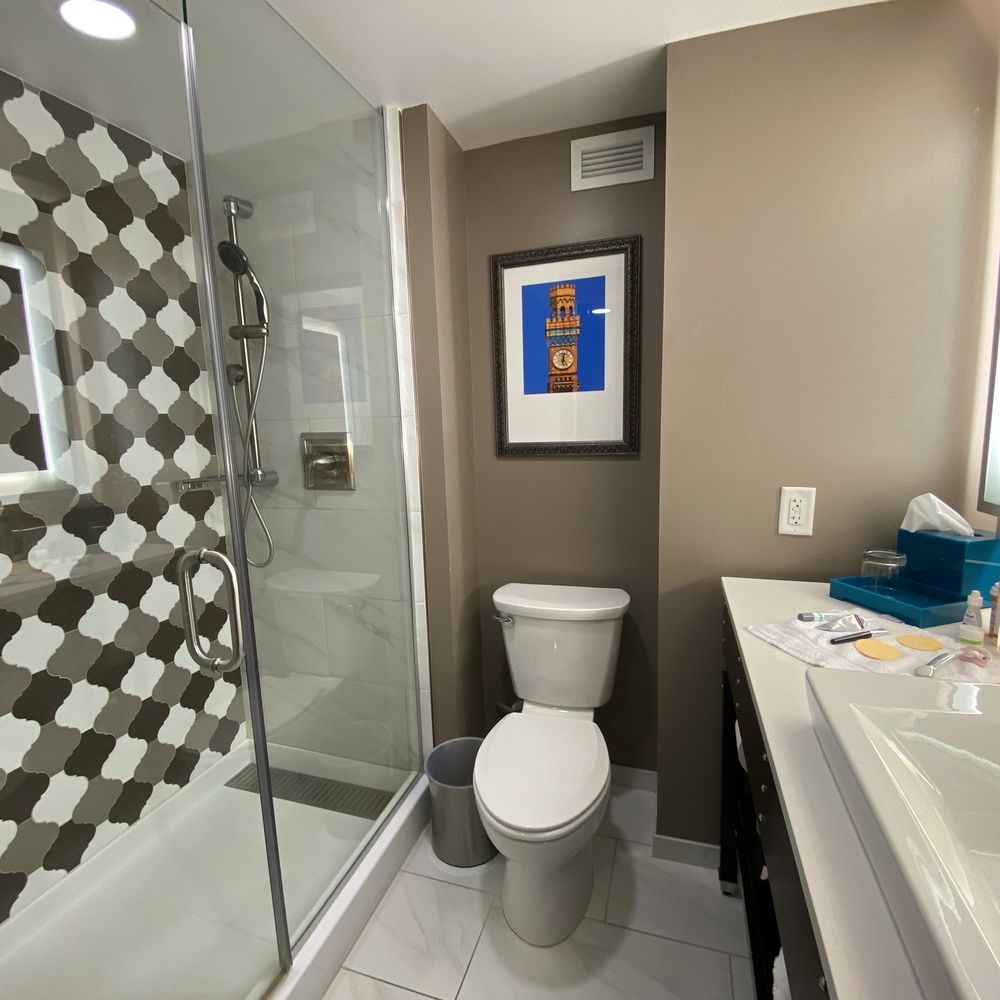 Hotel Indigo Baltimore Downtown - Hot shower, great water pressure - Hotels Near Me - Baltimore, Maryland Hotel Indigo Baltimore Downtown - Hot shower, great water pressure - Hotels Near Me - Baltimore, Maryland