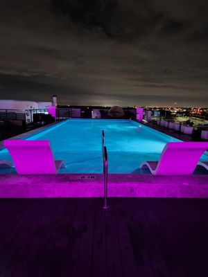 G7 Rooftop by null