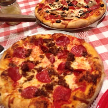Bill's Pizza - Pizza Near Me - Prescott, Arizona