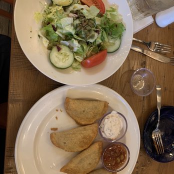Bahama Breeze - Empanadas lunch plate - Latin American Near Me - Oakland Park, Florida Bahama Breeze - Empanadas lunch plate - Latin American Near Me - Oakland Park, Florida