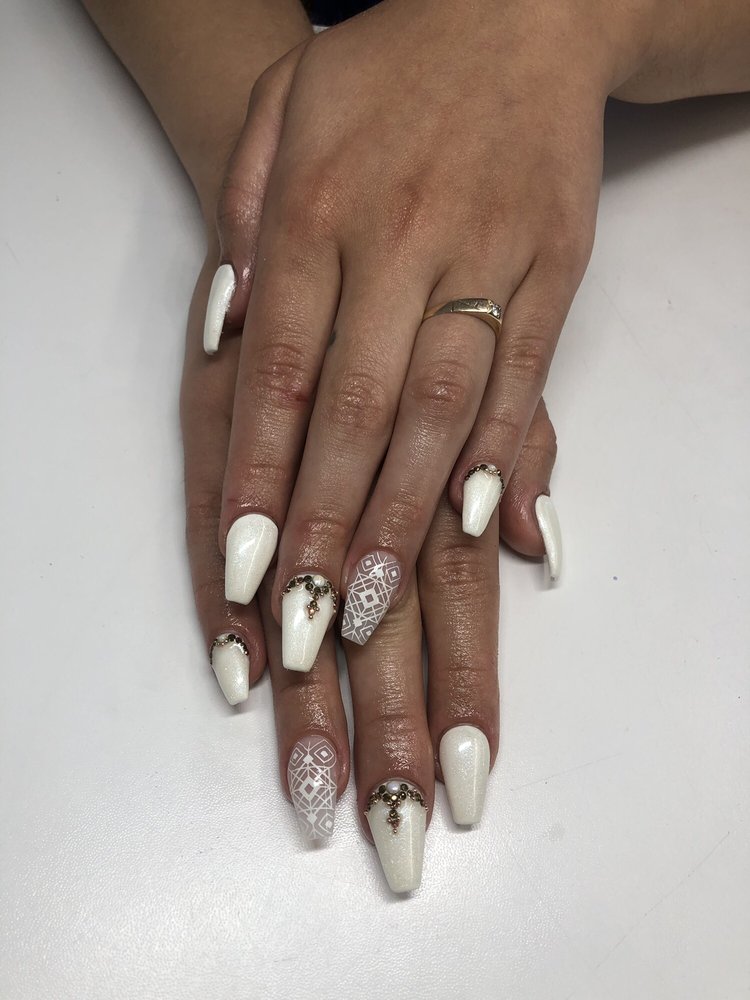 LIV NAIL SALON 33 Photos & 17 Reviews Nail Salons 80 Main St