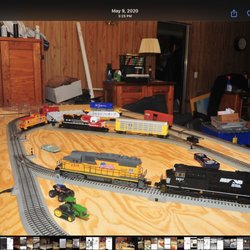 Mike's Trains - Early layout with Lionel trains