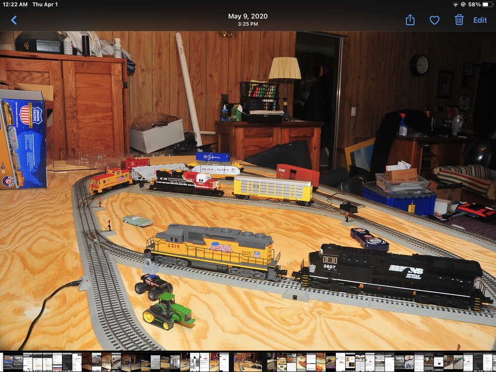 Mike's Trains Logo
