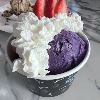 Eiffel Waffle - Desserts Near Me - Roselle, Illinois