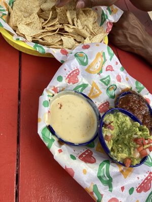 Guac y Margys by null Guac y Margys by null