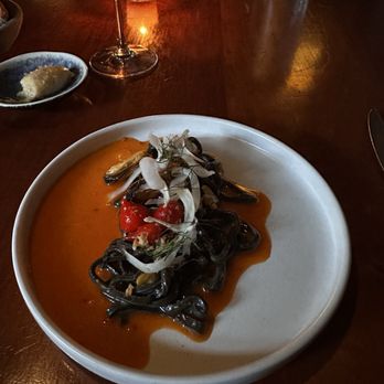 610 Magnolia - Squid ink noodles with mussels - Southern Near Me - Louisville, Kentucky 610 Magnolia - Squid ink noodles with mussels - Southern Near Me - Louisville, Kentucky