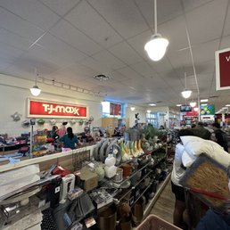 This location does not value their customers time :( This location does not value their customers time :(