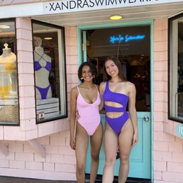 Employees Sayali and Stephanie