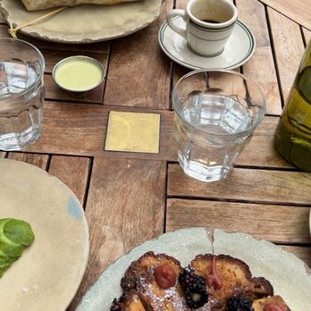 Fig Tree - French Toast Chorizo Breakfast Burrito - Cafes Near Me - Los Angeles, California Fig Tree - French Toast Chorizo Breakfast Burrito - Cafes Near Me - Los Angeles, California