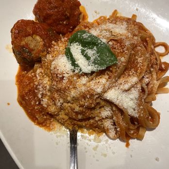 L’AMORE Restaurant - Italian Near Me - New York, New York L’AMORE Restaurant - Italian Near Me - New York, New York