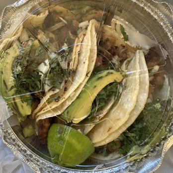 Familia Deli - Delis Near Me - Patchogue, New York