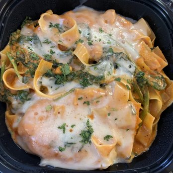 Di Meo's Pizzeria - Carryout: Chicken Florentina (Chicken breast, spinach, mozzarella, rose sauce, fettuccine pasta) - Italian Near Me - Crofton, Maryland Di Meo's Pizzeria - Carryout: Chicken Florentina (Chicken breast, spinach, mozzarella, rose sauce, fettuccine pasta) - Italian Near Me - Crofton, Maryland