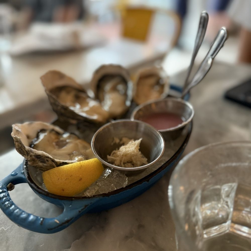 The Walrus and the Carpenter - Sea mist oysters - Seafood Near Me - Seattle, Washington The Walrus and the Carpenter - Sea mist oysters - Seafood Near Me - Seattle, Washington