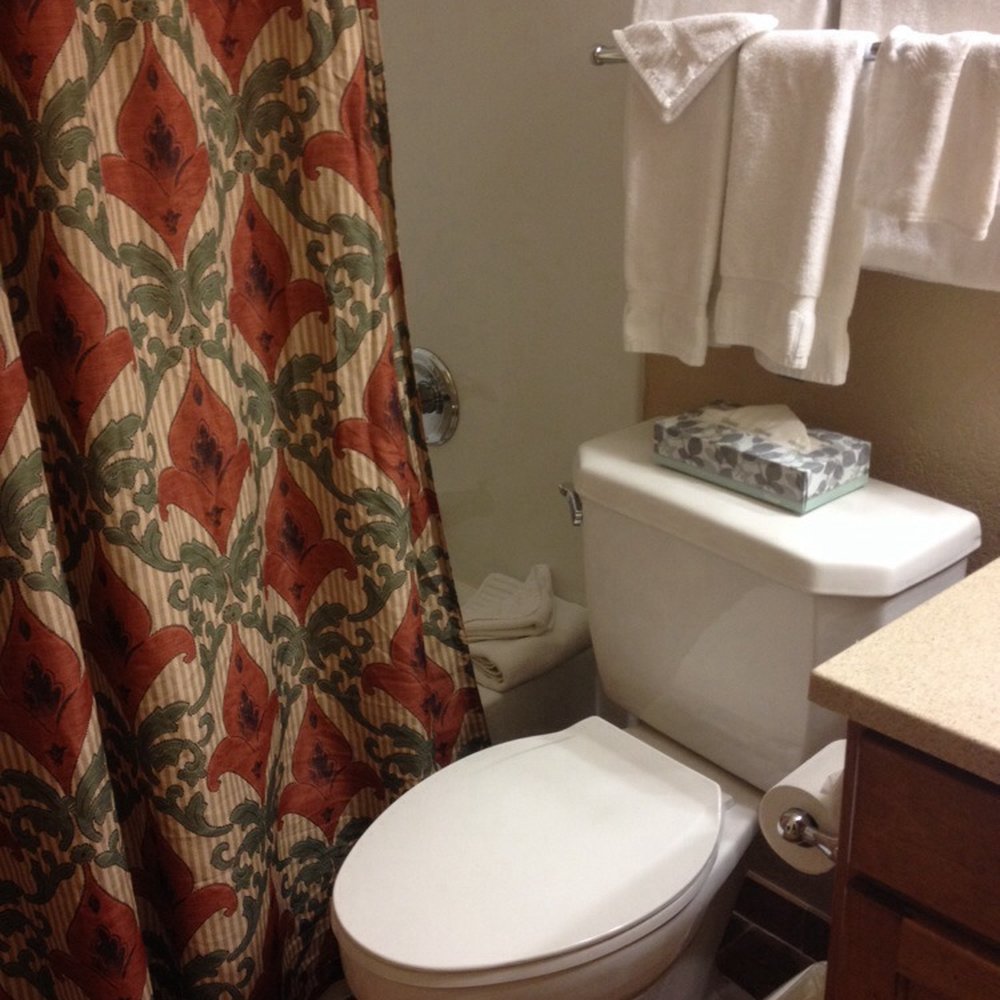 Falcon Point by East West Hospitality - Bathroom - Hotels Near Me - Avon, Colorado