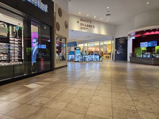 Chandler Fashion Center by null