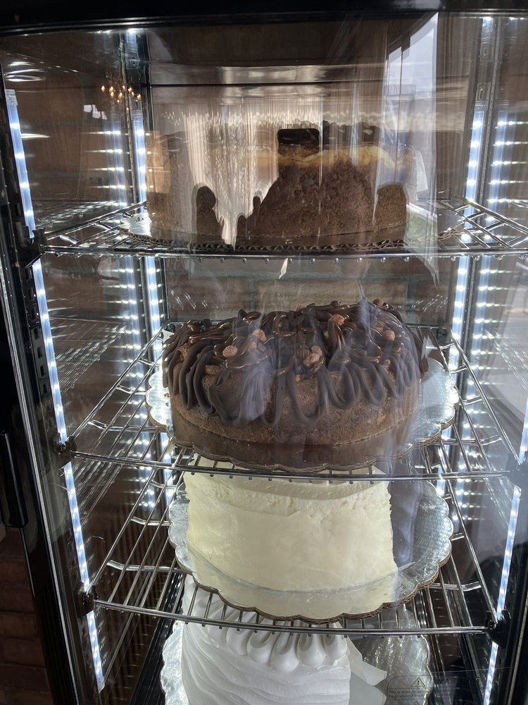 LA POSTRERIA 77 Updated October 2024 30 Photos & 27 Reviews Av