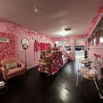 Keep it Simple - Cute place - Venues & Event Spaces Near Me - Tomball, Texas