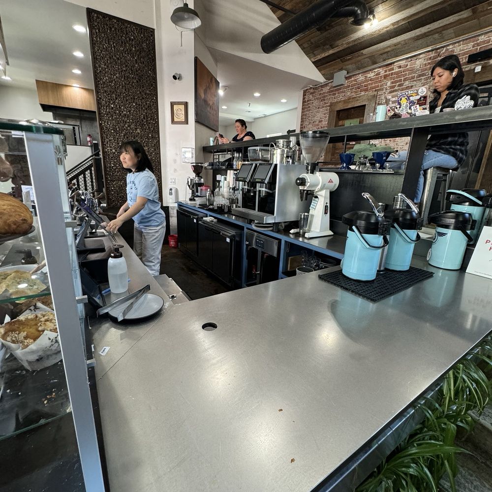 Hub Coffee Roasters - Barista - Coffee Roasteries Near Me - Reno, Nevada Hub Coffee Roasters - Barista - Coffee Roasteries Near Me - Reno, Nevada