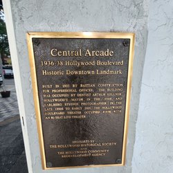 Central Arcade