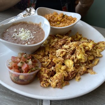 Broken Yolk Cafe - Huevos con Chorizo - Breakfast & Brunch Near Me - Chandler, Arizona