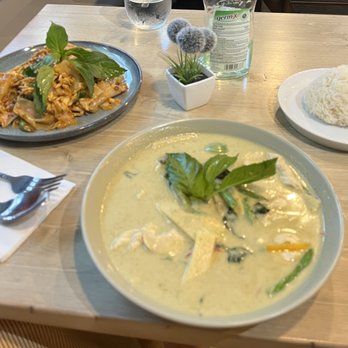 Tiptara - Thai Near Me - New York, New York