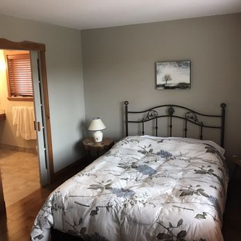 Vita Bella - Bedroom - Bed & Breakfast Near Me - Saint-Adolphe-d'Howard, Quebec Vita Bella - Bedroom - Bed & Breakfast Near Me - Saint-Adolphe-d'Howard, Quebec