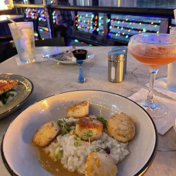 River 128 Restaurant - Scallops were bland - New American Near Me - Wilmington, North Carolina