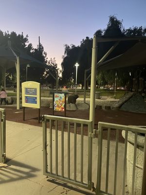 Abraham Lincoln Park by null