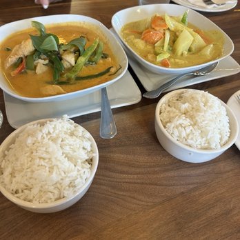 Thai Roses - Curry - Thai Near Me - Portland, Oregon Thai Roses - Curry - Thai Near Me - Portland, Oregon