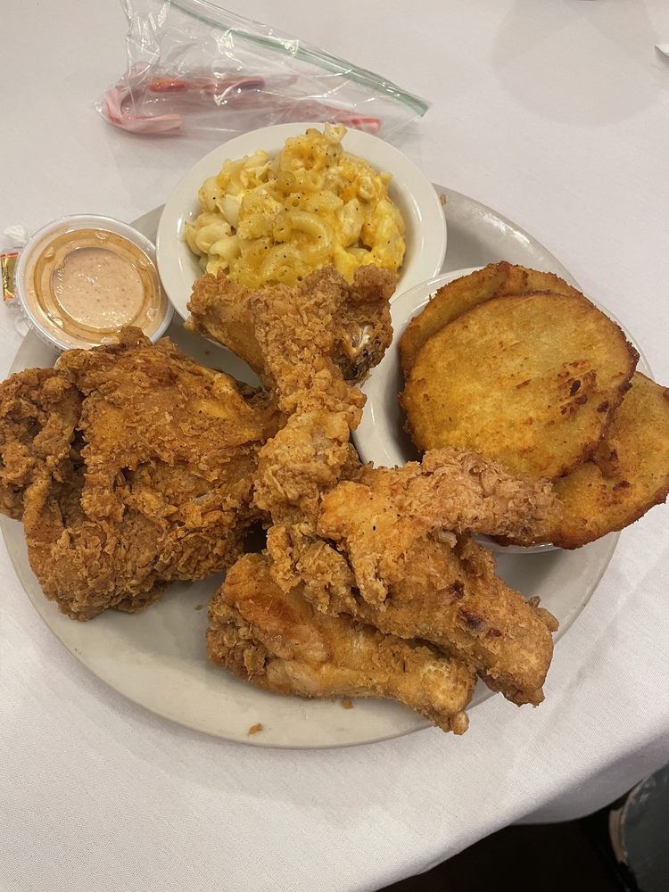 SOUTHERN FRIED GREEN TOMATOES 89 Photos & 101 Reviews 1175 Woods Crossing Rd, Greenville