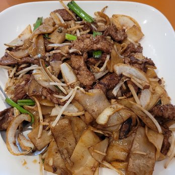 Noodle King Restaurant - Beef chow fun dry - Chinese Near Me - Silver Spring, Maryland Noodle King Restaurant - Beef chow fun dry - Chinese Near Me - Silver Spring, Maryland