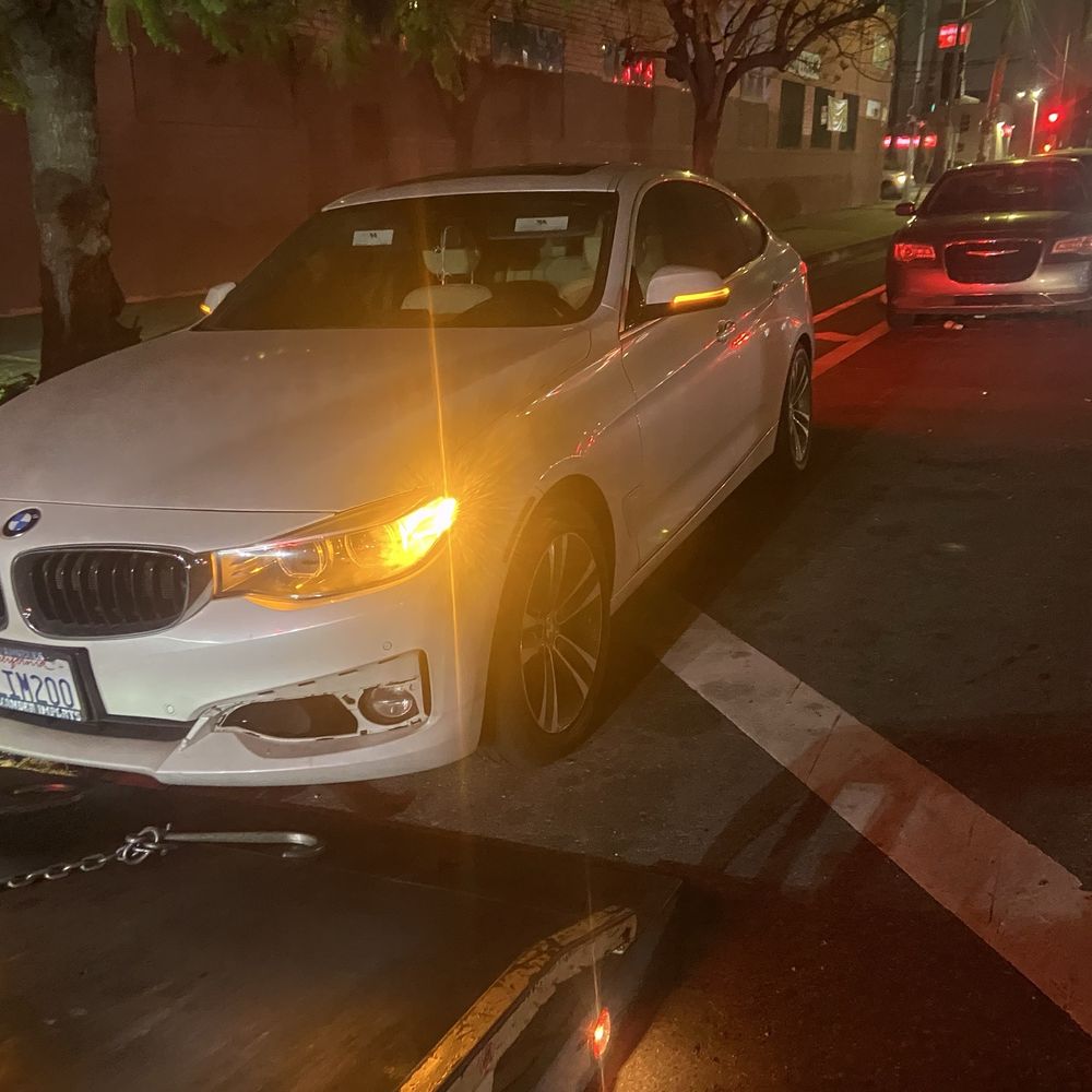 Moctezuma Towing Services - Car being towed - Towing Near Me Moctezuma Towing Services - Car being towed - Towing Near Me
