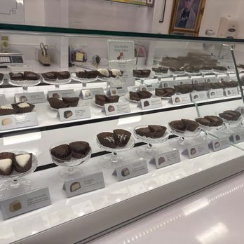 See's Candies - Candy Stores Near Me - Calabasas, California See's Candies - Candy Stores Near Me - Calabasas, California