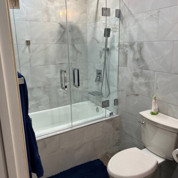 The Right Solution Home Remodeling - Guest bath room - General Contractors Near Me - Sherman oaks, California The Right Solution Home Remodeling - Guest bath room - General Contractors Near Me - Sherman oaks, California