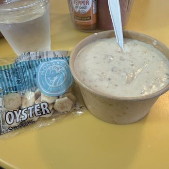 Splash Cafe - Clam Chowder - American Near Me - Pismo Beach, California
