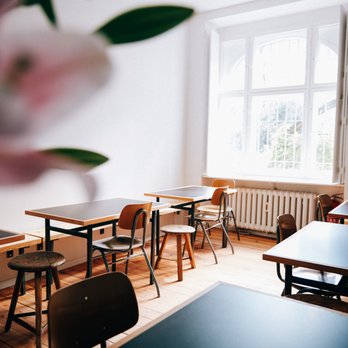 Holy coffee - Hinterer Raum - Coffee & Tea Near Me - Berlin, BE