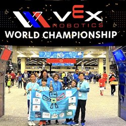 CODE-A-ROBOT - CODE-A-ROBOT team at the World Championship 2023!