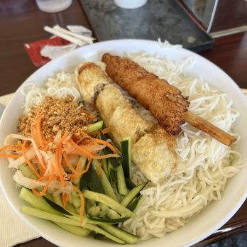 Viet Huong - What is this portioning? so disappointing - Vietnamese Near Me - El Monte, California Viet Huong - What is this portioning? so disappointing - Vietnamese Near Me - El Monte, California