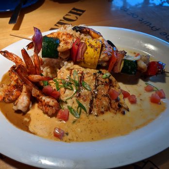 Bubba Gump Shrimp - Seafood grilled 3 ways - Seafood Near Me - Monterey, California