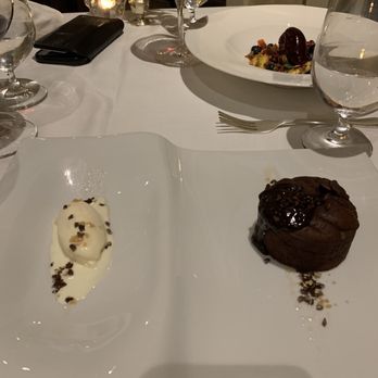 Le Hatley - Chocolate molton lava cake - Canadian (New) Near Me - North Hatley, Quebec
