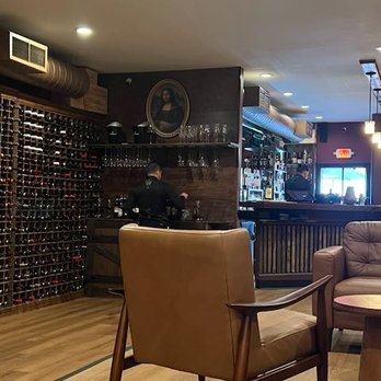 PortoVino - Bar area - Italian Near Me - Des Moines, Washington PortoVino - Bar area - Italian Near Me - Des Moines, Washington