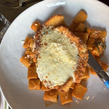 Mama’s on Main - Rigatoni with chicken parm cutlet - Wine Bars Near Me - Covington, Kentucky