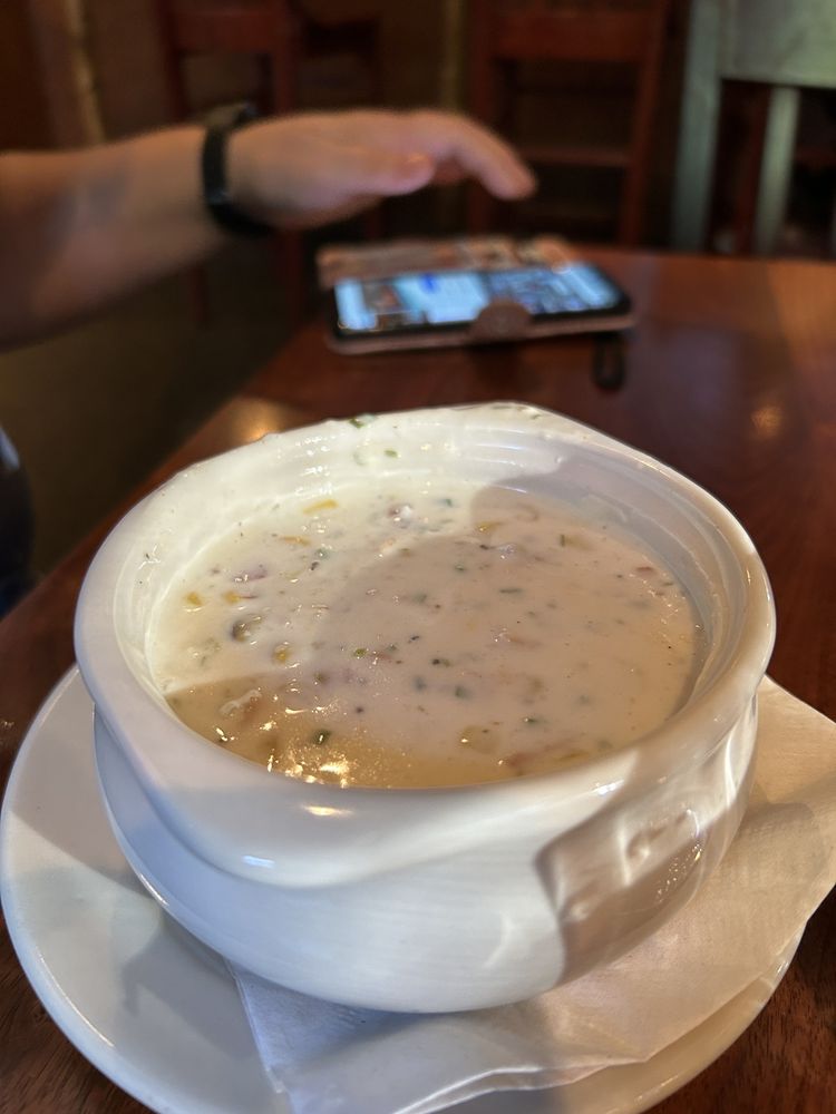 BARKEATERS RESTAURANT TEMP. CLOSED 41 Photos & 115 Reviews 97