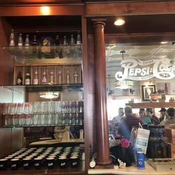 The Pepsi Store - Museums Near Me - New Bern, North Carolina