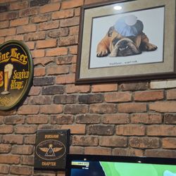 Bulldog Pub & Grill