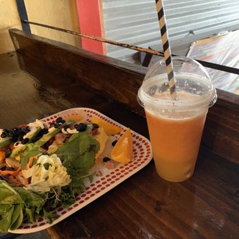 The Cow's End Cafe - Breakfast tacos with a freshly squeezed juice - Coffee & Tea Near Me - Venice Beach, California