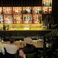 Moxy - Bar area