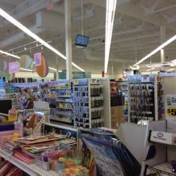 JOANN Fabric and Crafts - This place is overwhelming!!